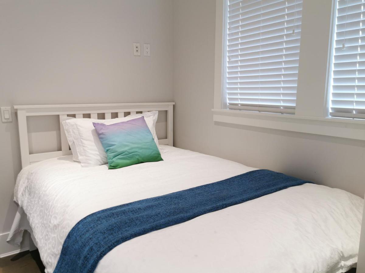 Vancouver West Cozy Retreat By Host Launch ภายนอก รูปภาพ