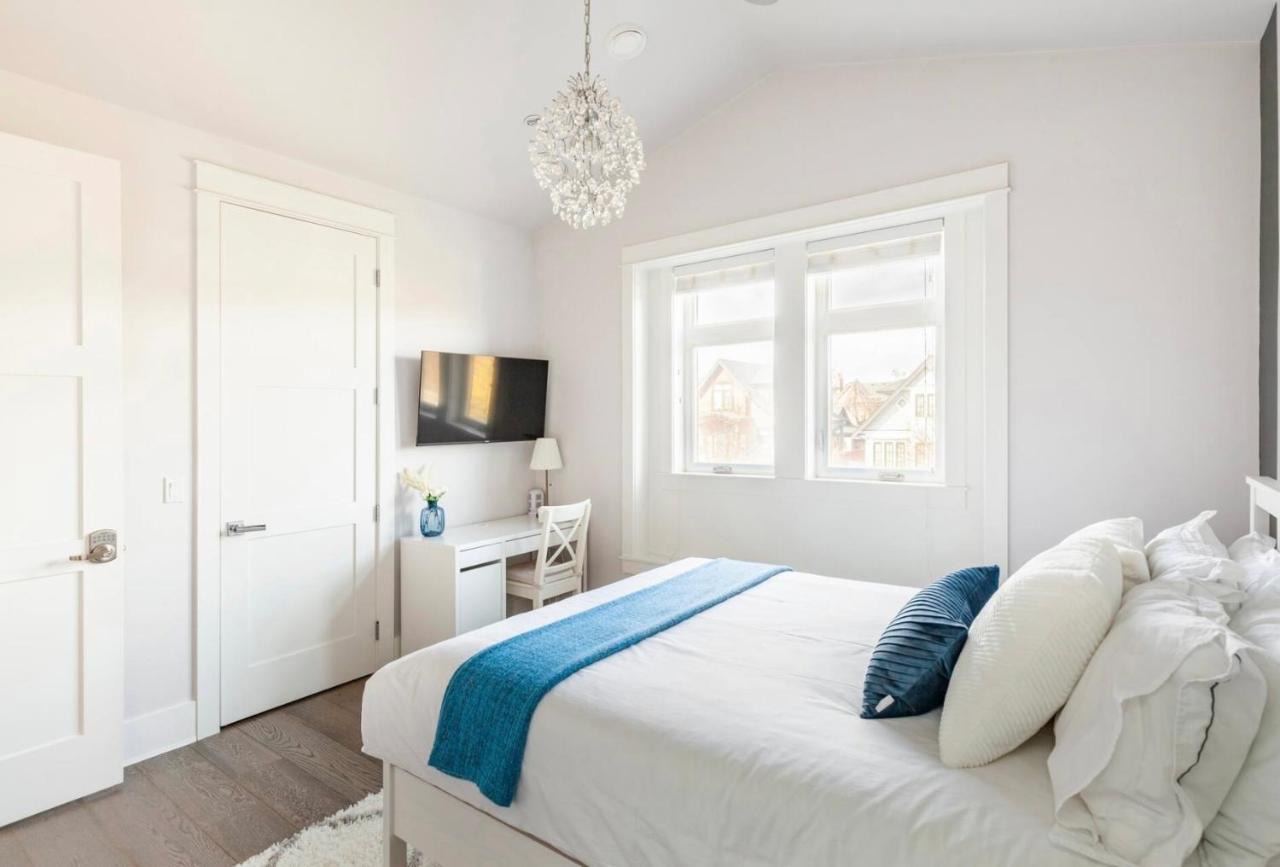 Vancouver West Cozy Retreat By Host Launch ภายนอก รูปภาพ