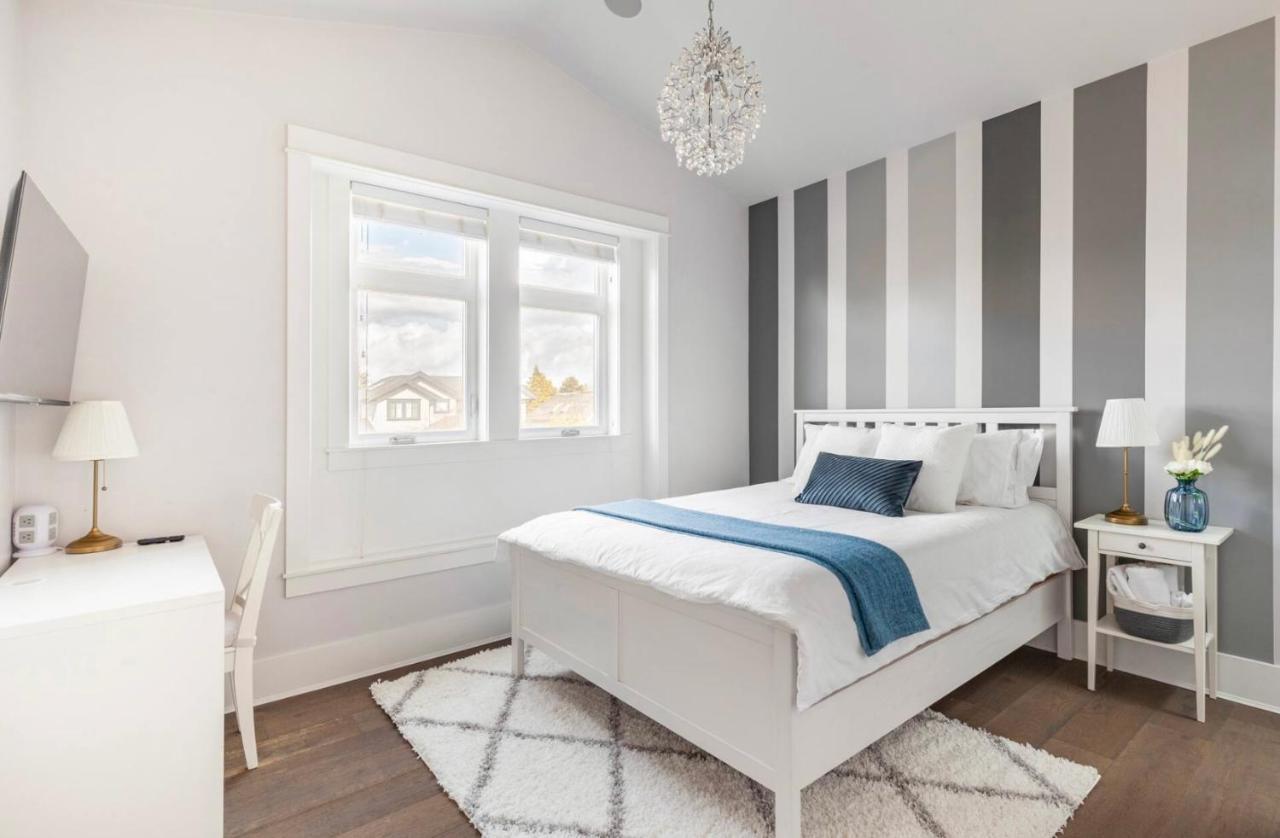 Vancouver West Cozy Retreat By Host Launch ภายนอก รูปภาพ