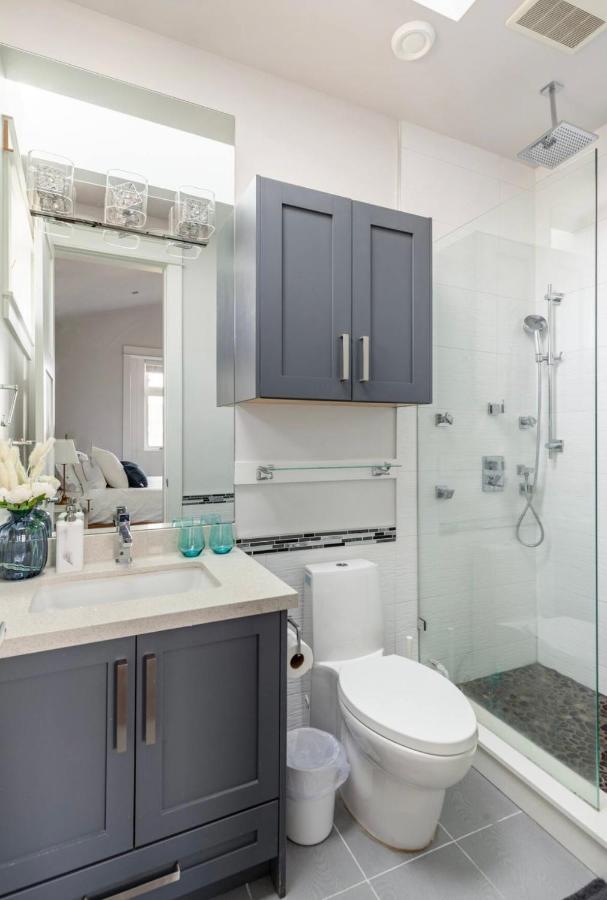 Vancouver West Cozy Retreat By Host Launch ภายนอก รูปภาพ